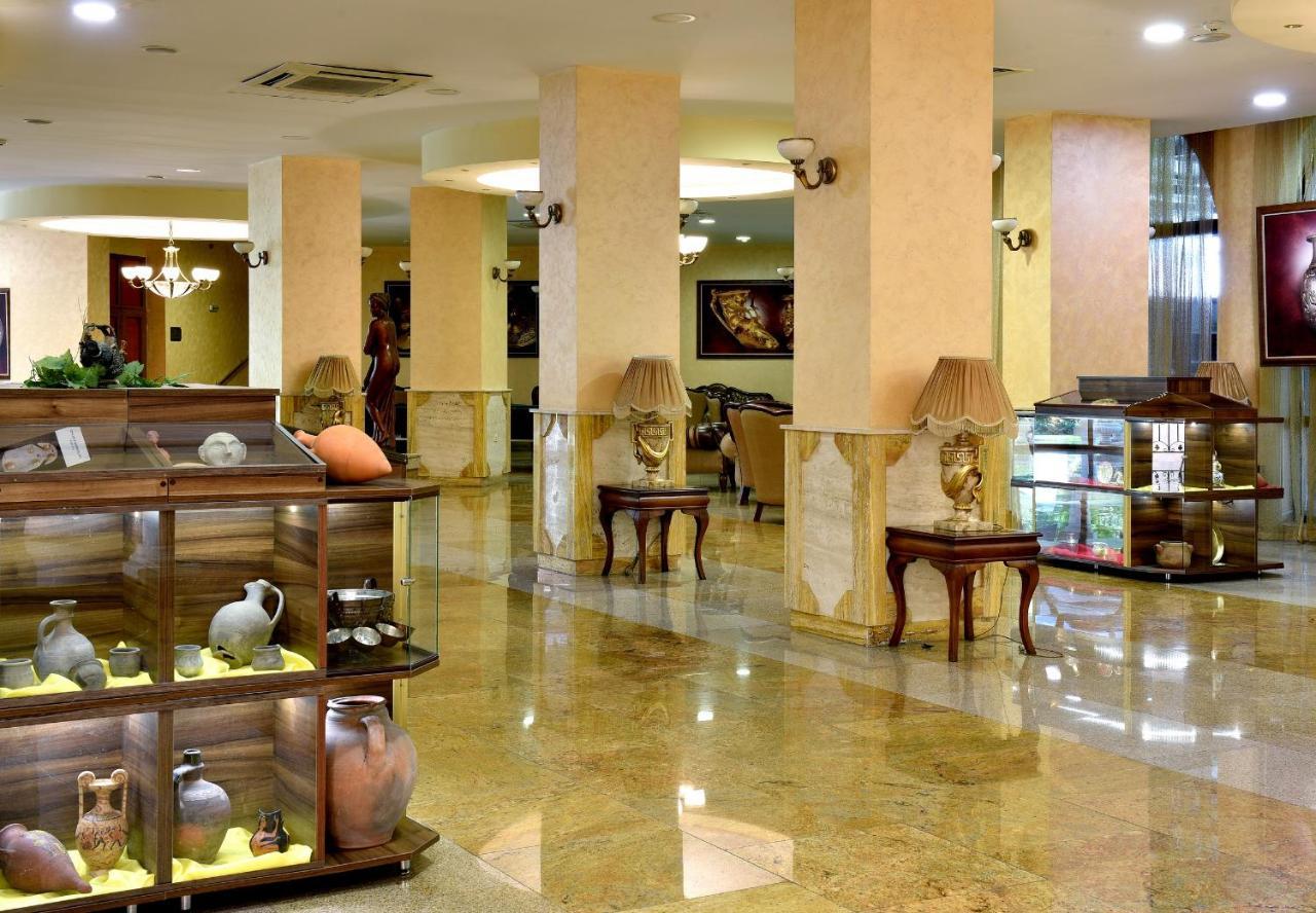 Estreya And Hotel Saints Constantine and Helena