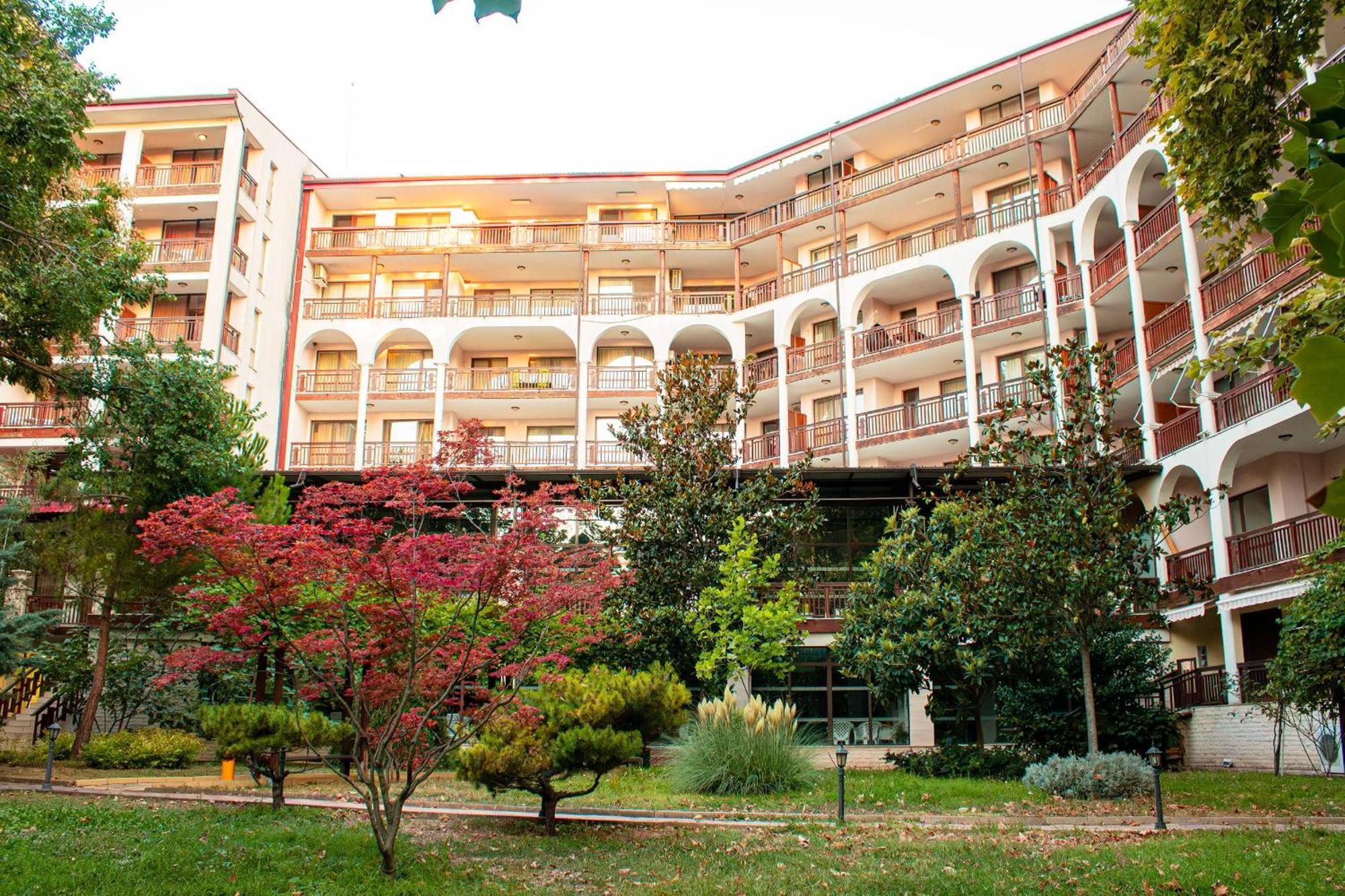Hotel Estreya And Saints Constantine and Helena