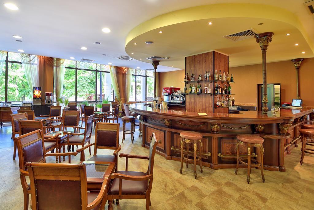 Hotel Estreya And Saints Constantine and Helena